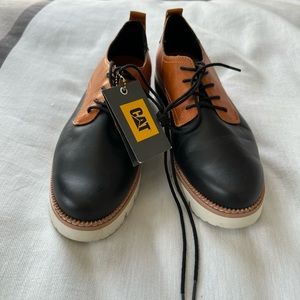 CAT Footwear Black and Tan Windup Leather Oxford